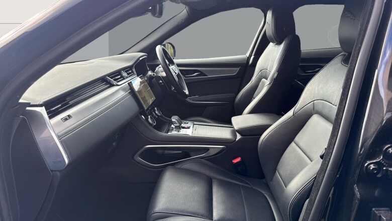 Jaguar F-Pace 2.0 P400e R-Dynamic SE 5dr Auto AWD Estate